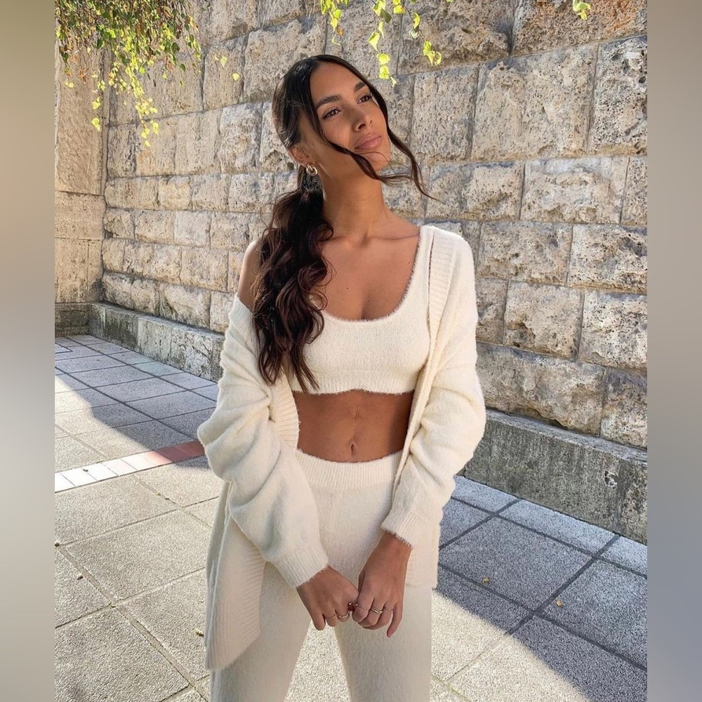 Camila Coelho Cardigan, bra and pants